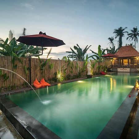 Ubud Lestari Villa Esterno foto