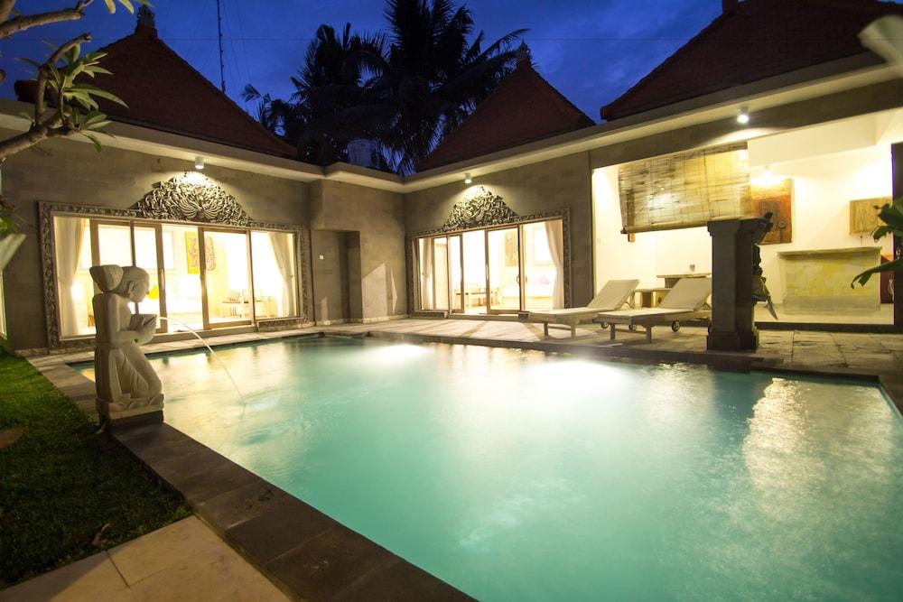 Ubud Lestari Villa Esterno foto
