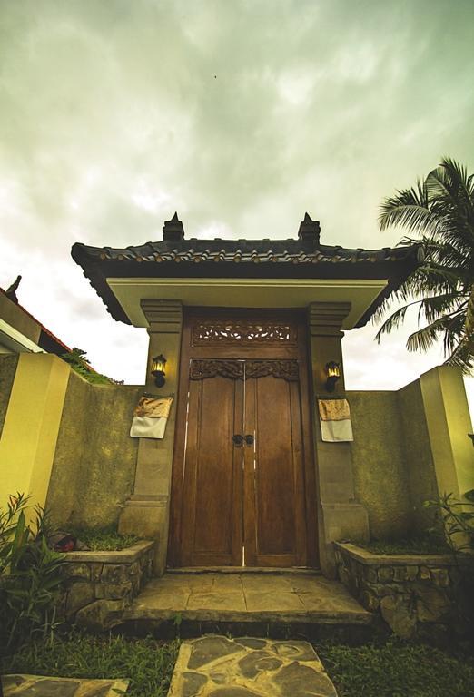Ubud Lestari Villa Esterno foto
